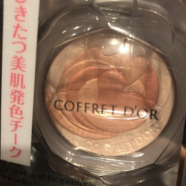 COFFRET D'OR(コフレドール)のminiさん用✳ コスメ/美容のベースメイク/化粧品(チーク)の商品写真