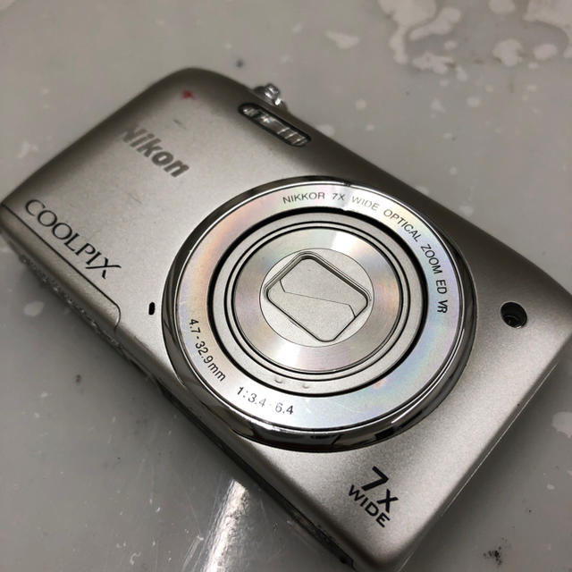 Nikon(ニコン)の値下げ   NIKON  COOLPIX  デジタルカメラ スマホ/家電/カメラのカメラ(コンパクトデジタルカメラ)の商品写真