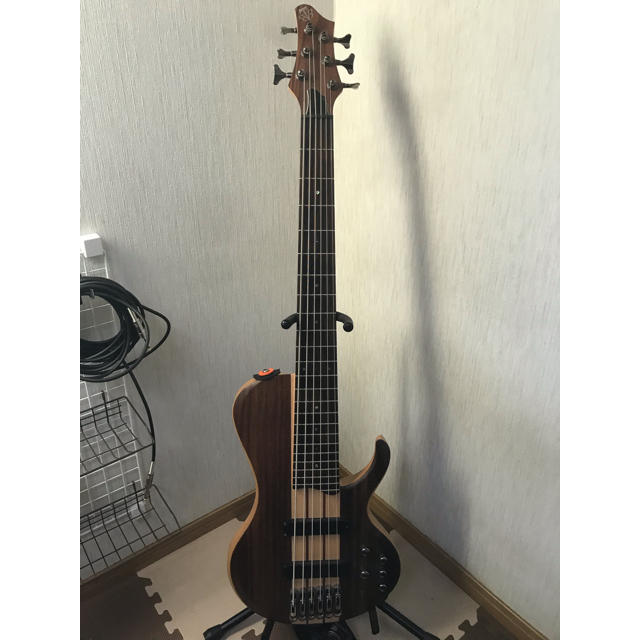 Ibanez 6弦ベース BTB686SC