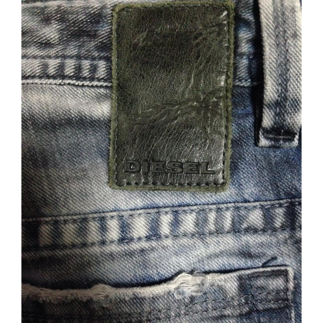 DIESEL(ディーゼル)のDIESEL  THAVAR ３Dスキニーデニム メンズのパンツ(デニム/ジーンズ)の商品写真
