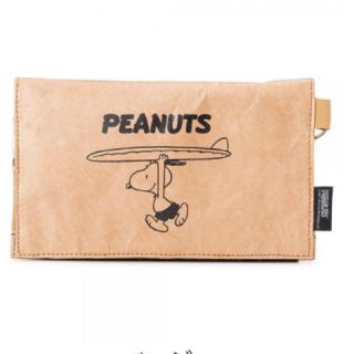 ピーナッツ(PEANUTS)の完売‼️‼️スヌーピー♡タイベック紙マルチケース(ポーチ)