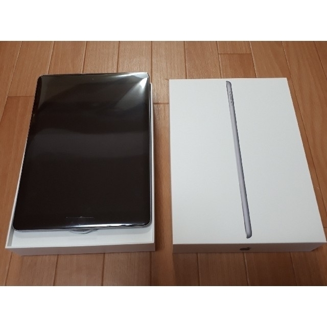 docomo【新品未使用】ドコモ 第6世代 iPad 9.7 32GB スペースグレイ