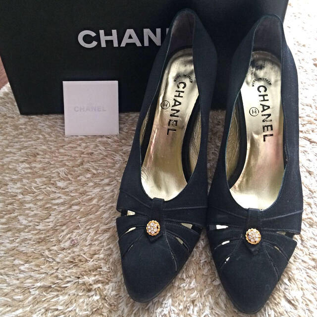 CHANEL(シャネル)のお値下げ CHANEL  パンプス  黒 レディースの靴/シューズ(ハイヒール/パンプス)の商品写真