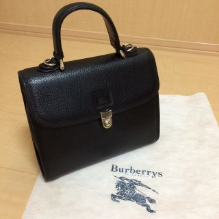 BURBERRY   美品 バーバリー 黒 レザー ハンドバッグ ノバチェック裏地