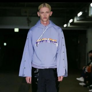 バレンシアガ(Balenciaga)のavalone 18ss パーカー タグ付き アヴァロン(パーカー)