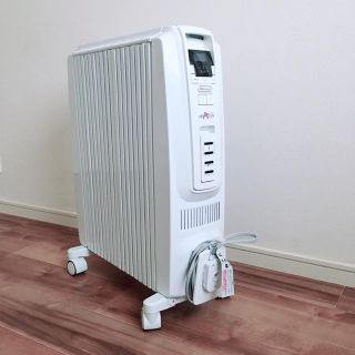 デロンギ(DeLonghi)のデロンギ オイルヒーター リモコン付き(オイルヒーター)