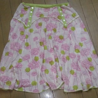 ツモリチサト(TSUMORI CHISATO)のツモリチサトの花柄スカート(ひざ丈スカート)
