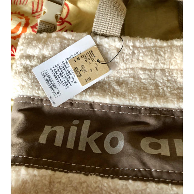 niko and...(ニコアンド)の【新品 未使用 】ニコアンド Niko and ★もこもこの可愛いサコッシュ レディースのバッグ(ショルダーバッグ)の商品写真