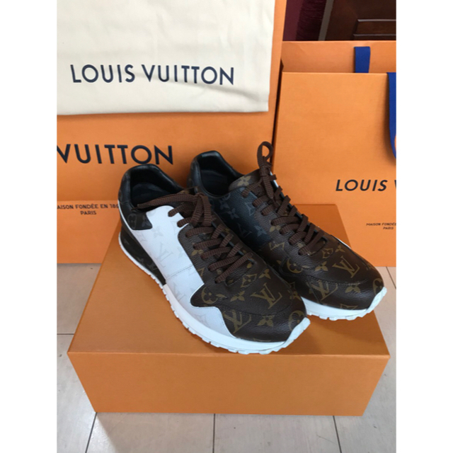 LOUIS VUITTON ランアウェイ ライン スニーカー