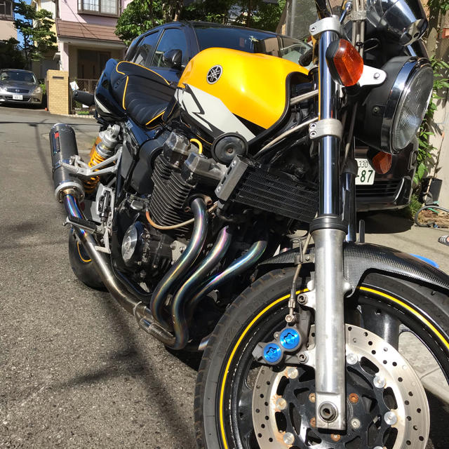 xjr400R