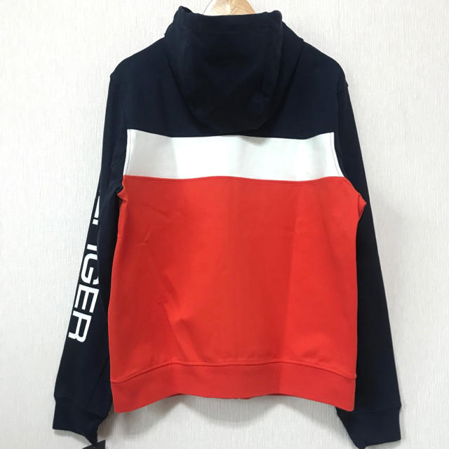 TOMMY HILFIGER(トミーヒルフィガー)のこーすけさまさまさん専用 トミー トラックトップ フーディー XL メンズのトップス(パーカー)の商品写真