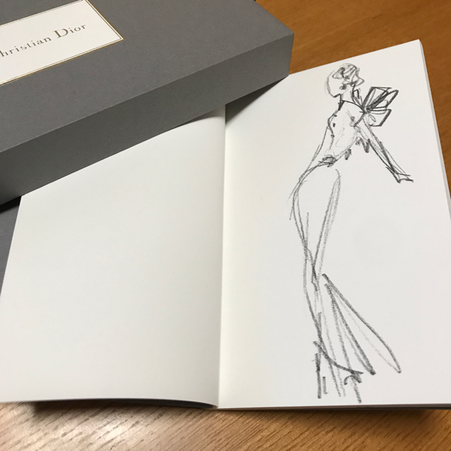 Dior(ディオール)の最終値下げ ディオール 鉛筆 ノート セット エンタメ/ホビーのアート用品(鉛筆)の商品写真