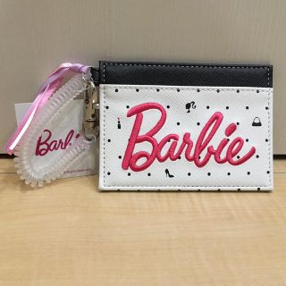 バービー(Barbie)の新品  バービー ドット柄  コイル付き パスケース ／ 定期入れ(名刺入れ/定期入れ)