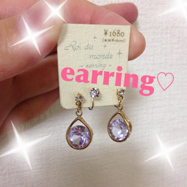 送料込！未使用イヤリング♡定価1680円 レディースのアクセサリー(イヤリング)の商品写真