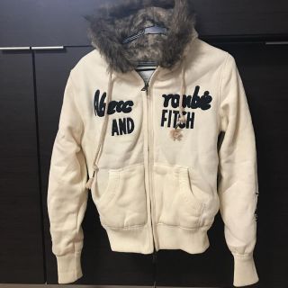 アバクロンビーアンドフィッチ(Abercrombie&Fitch)の【再値下げ】アバクロ ボアパーカー(パーカー)