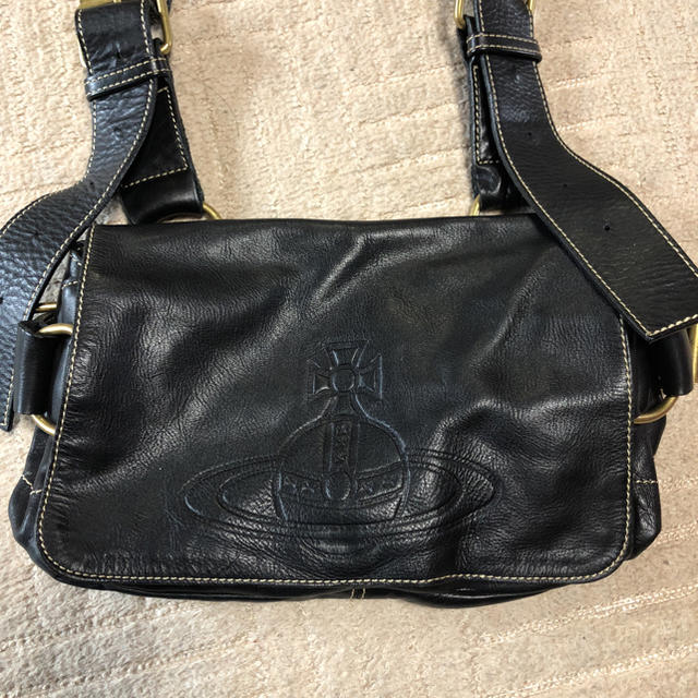 Vivienne Westwood(ヴィヴィアンウエストウッド)のヴィヴィアンウエストウッド 黒レザー ショルダーバッグ レディースのバッグ(ショルダーバッグ)の商品写真