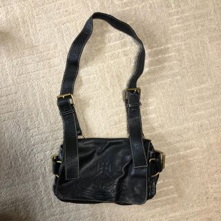 ヴィヴィアンウエストウッド(Vivienne Westwood)のヴィヴィアンウエストウッド 黒レザー ショルダーバッグ(ショルダーバッグ)