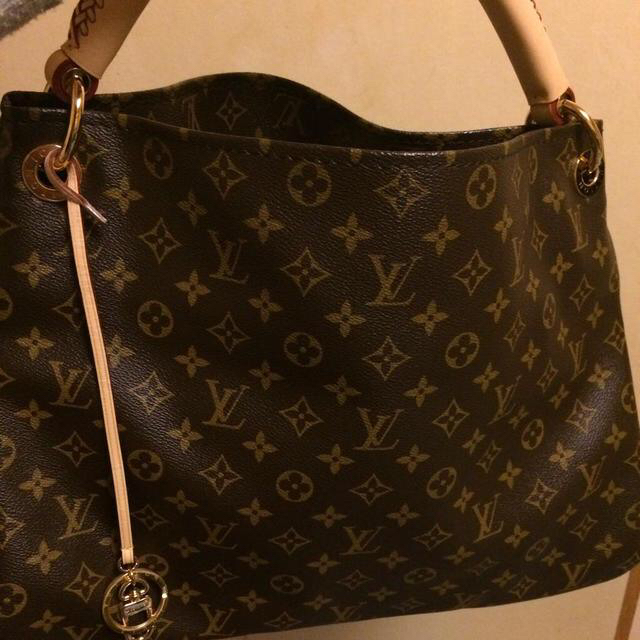 LOUIS VUITTON Handbag N91659 Capsine MM Taurillon Clemence/Python