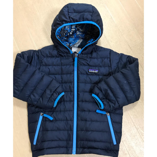 patagonia(パタゴニア)のパタゴニア キッズ ダウン キッズ/ベビー/マタニティのキッズ服男の子用(90cm~)(ジャケット/上着)の商品写真