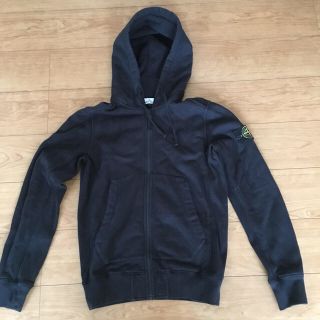 ストーンアイランド(STONE ISLAND)のストーンアイランド ジップフーディー M(パーカー)