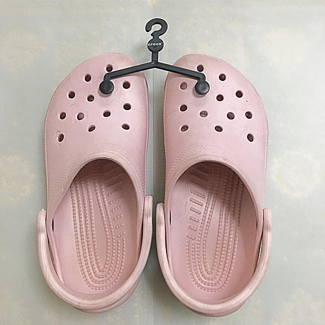 crocs(クロックス)のクロックス サイズ M4M6 ピンク レディースの靴/シューズ(サンダル)の商品写真