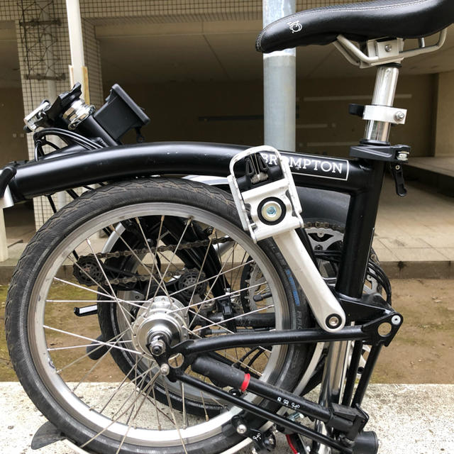 BROMPTON(ブロンプトン)の2018ブロンプトン 最上級モデル S6Lブラック Brompton 23万円 スポーツ/アウトドアの自転車(自転車本体)の商品写真