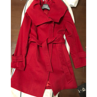 フォクシー(FOXEY)の【美品】ふんわり襟元が素敵な赤ウールコート(ロングコート)