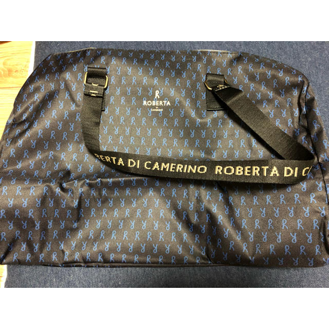 ROBERTA DI CAMERINO(ロベルタディカメリーノ)のsteady１月号付録 ロベルタディカメリーノ大容量ビッグボストン レディースのバッグ(ボストンバッグ)の商品写真