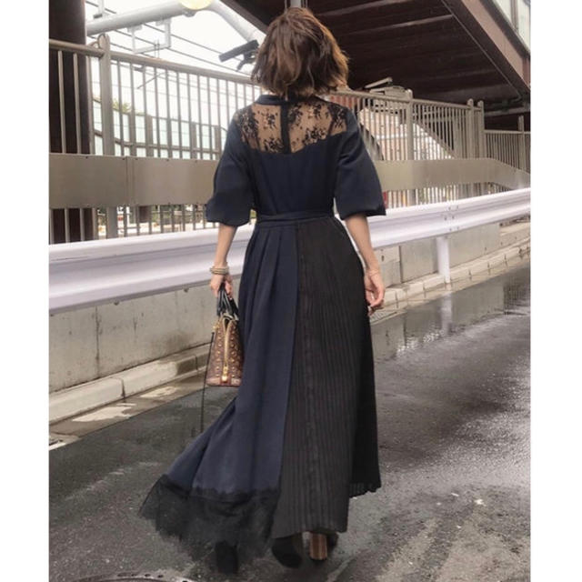 AMERI ❤︎ PLEATS LACE ASYMMETRY DRESS