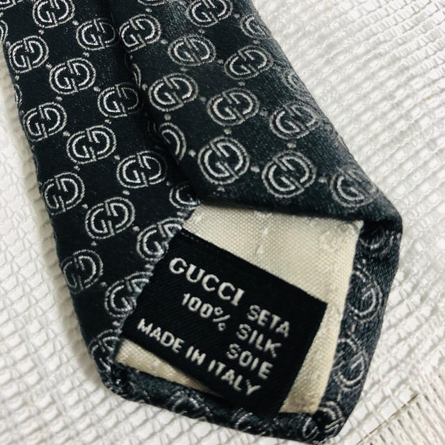 Gucci(グッチ)の正規品 グッチ ネクタイ GUCCI メンズ ブランド グレー シルク メンズのファッション小物(ネクタイ)の商品写真