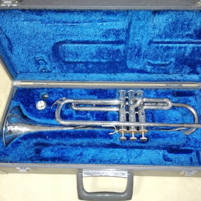 SALE/80%OFF】【SALE/80%OFF】YAMAHA トランペット YTR-135 初心者