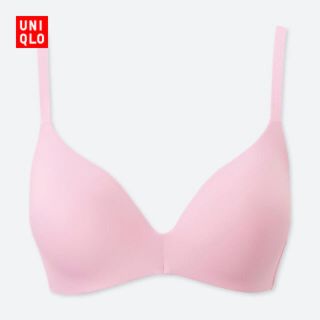 ユニクロ(UNIQLO)のユニクロ 未使用★ワイヤレスブラ ピンク(ブラ)