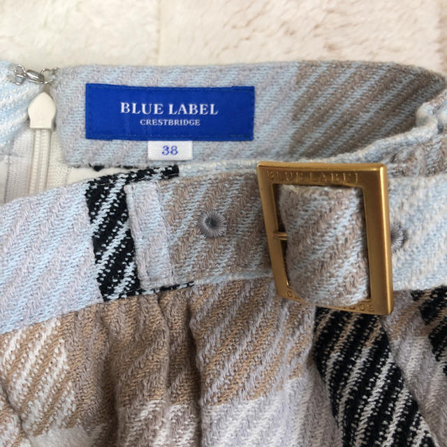 BURBERRY BLUE LABEL(バーバリーブルーレーベル)の《 断捨離中 》【 BLUE LABEL 】サイズ38 チェックスカート レディースのスカート(ミニスカート)の商品写真