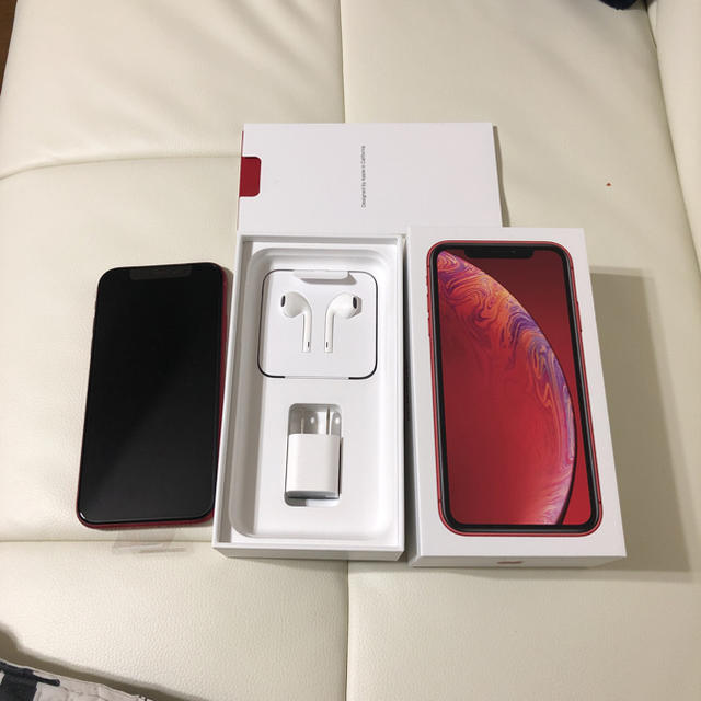 新品未使用 au iPhone xr 赤64g SIMロック解除済 ○