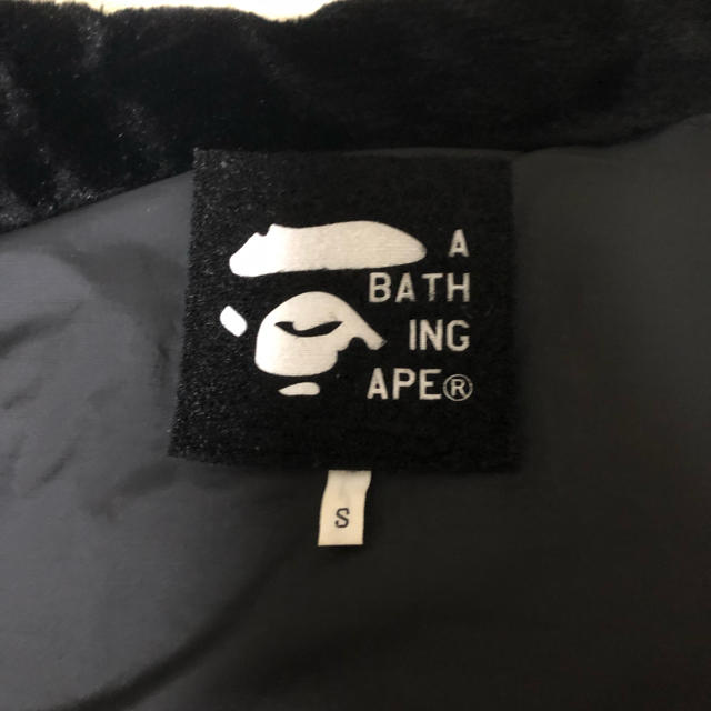 A BATHING APE(アベイシングエイプ)のA bathing ape フェイクファー ダウンジャケット メンズのジャケット/アウター(ダウンジャケット)の商品写真