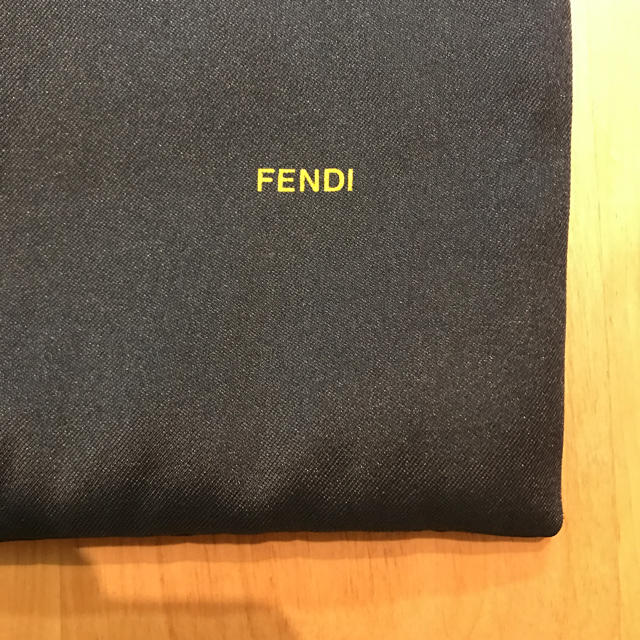 FENDI(フェンディ)のFENDI 布袋 未使用 レディースのバッグ(ショップ袋)の商品写真