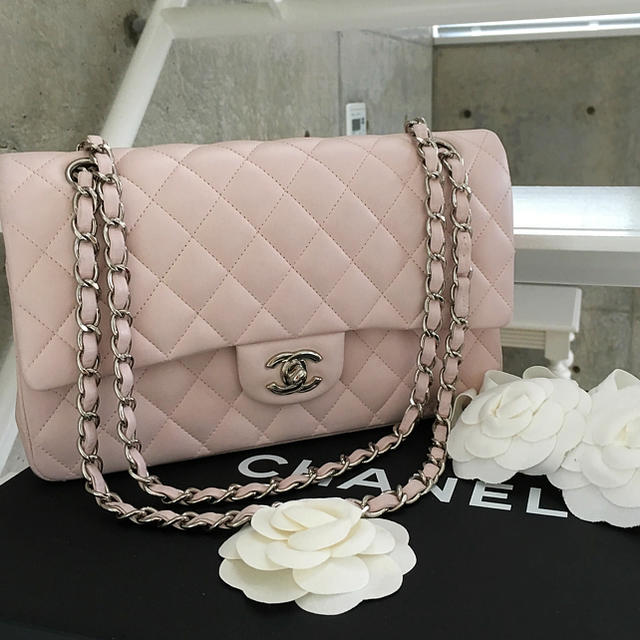 CHANEL(シャネル)の未使用同様 シャネル 正規品 マトラッセチェーンバッグ♡ レディースのバッグ(ショルダーバッグ)の商品写真