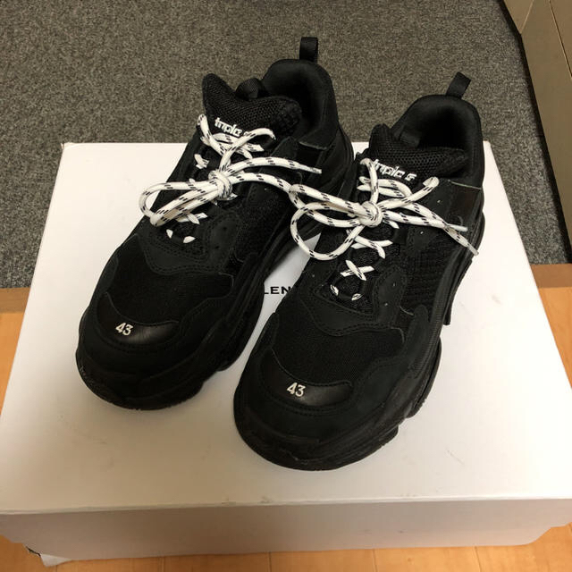 Balenciaga(バレンシアガ)のバレンシアガ triple s メンズの靴/シューズ(スニーカー)の商品写真