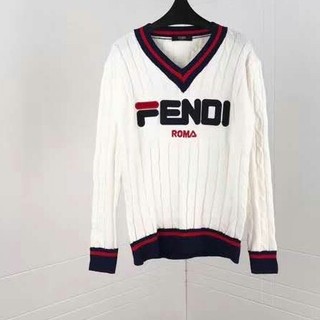 フェンディ ニット/セーター(メンズ)の通販 200点以上 | FENDIのメンズを買うならラクマ