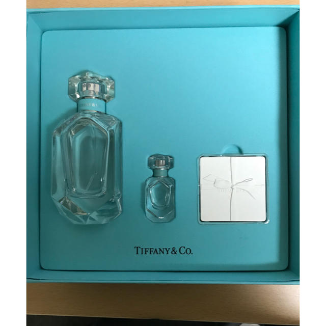 Tiffany & Co.(ティファニー)のTiffany EDP 40ml強+5ml+セラミックセット コスメ/美容の香水(ユニセックス)の商品写真