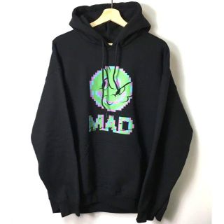 アンダーカバー(UNDERCOVER)の【H】アンダーカバー★MAD★プルオーバーパーカー★スウェット プリント 黒★L(パーカー)