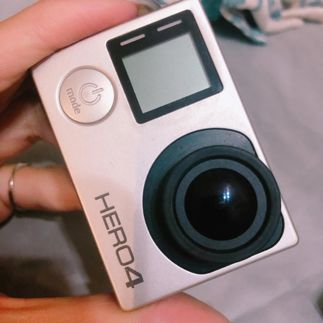 GoPro(ゴープロ)のGopro Hero4 silver  スマホ/家電/カメラのカメラ(コンパクトデジタルカメラ)の商品写真