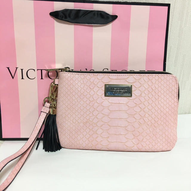 Victoria's Secret(ヴィクトリアズシークレット)の新品✨ビクトリアシークレットのクラッチバッグ レディースのバッグ(クラッチバッグ)の商品写真