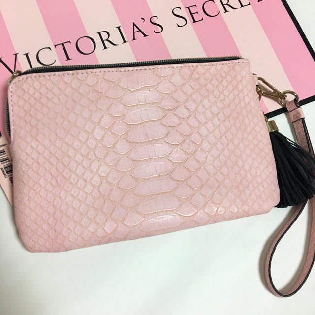 Victoria's Secret(ヴィクトリアズシークレット)の新品✨ビクトリアシークレットのクラッチバッグ レディースのバッグ(クラッチバッグ)の商品写真