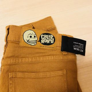 チープマンデー(CHEAP MONDAY)のチープマンデー チノパンツ タグ付き スキニー(チノパン)