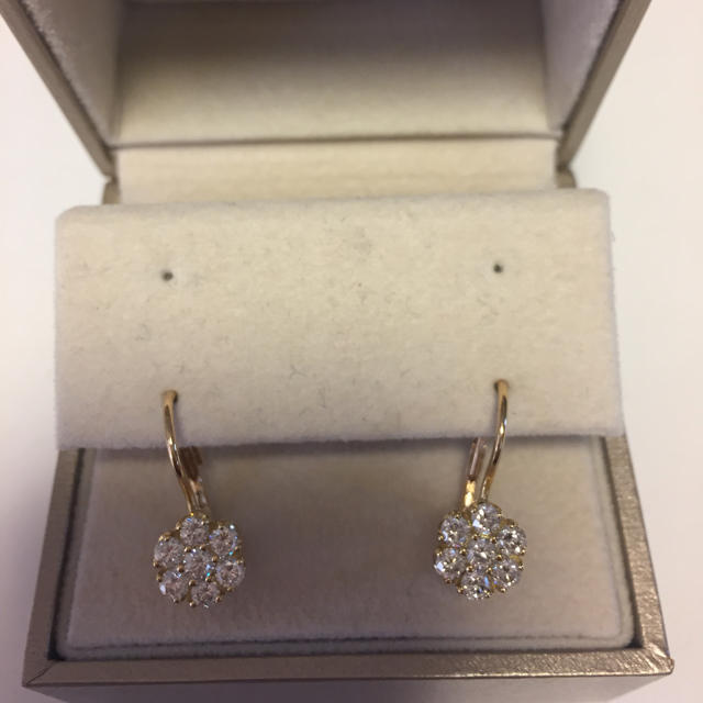 ピアス美品 ポンテヴェキオ ダイヤフラワーフープピアス D1.0ct