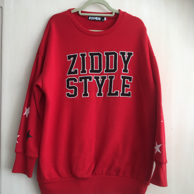 ZIDDY(ジディー)のZIDDY  スウェット レディースのトップス(トレーナー/スウェット)の商品写真