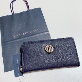 トミーヒルフィガー(TOMMY HILFIGER)の新品　トミーヒルフィガー　長財布　人気　ネイビー(長財布)