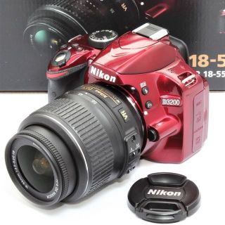 ニコン(Nikon)の★ショット数わずか5938回★ ニコン D3200 レッド手振れ補正(デジタル一眼)