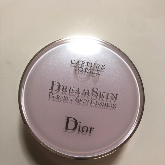 dior カプチュール トータル ドリームスキン クッション #010